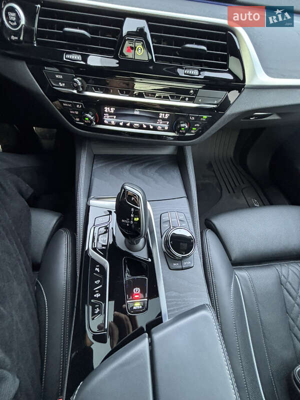 Лифтбек BMW 6 Series GT 2021 в Киеве