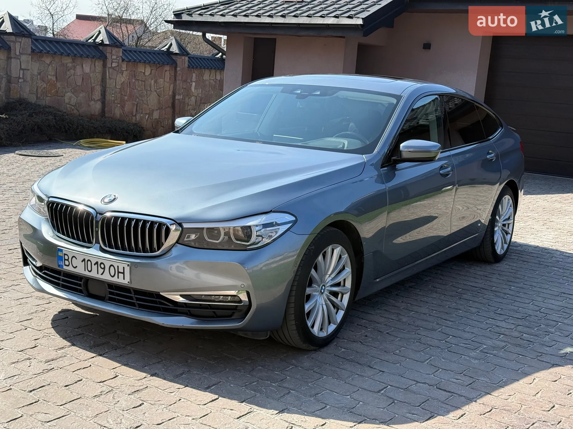 BMW 6 Series GT 2018 VIN WBAJW81010BK94073 фото оголошення 2 з 5