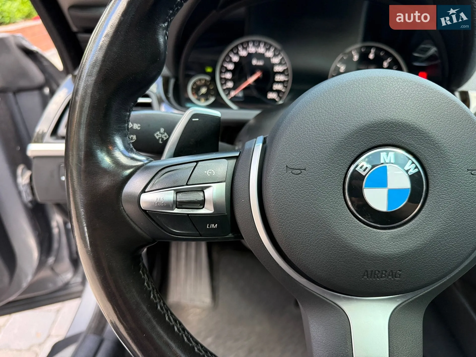 BMW 6 Series 2014 VIN WBALY1C57FDZ73538 фото оголошення 12 з 47