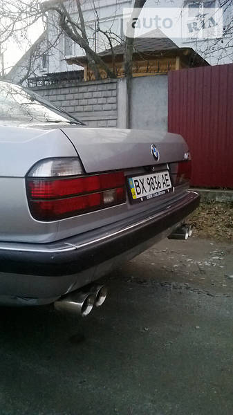 Седан BMW 7 Series 1992 в Полонном