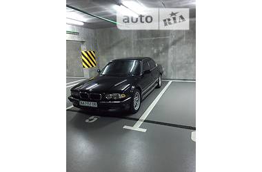 BMW 7 Series 2000 в 