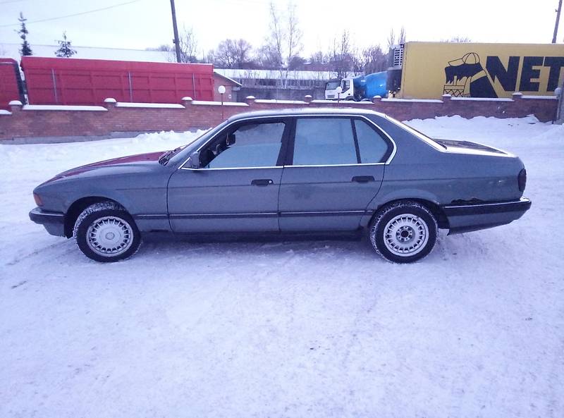Седан BMW 7 Series 1989 в Виннице