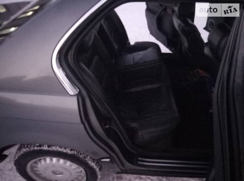 Седан BMW 7 Series 1989 в Виннице