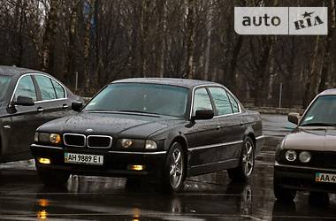 Седан BMW 7 Series 1998 в Славянске