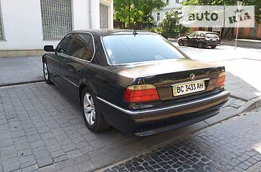 Седан BMW 7 Series 2001 в Львове