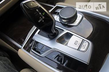 Седан BMW 7 Series 2016 в Киеве