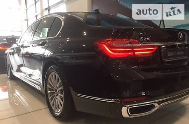 Седан BMW 7 Series 2017 в Полтаве