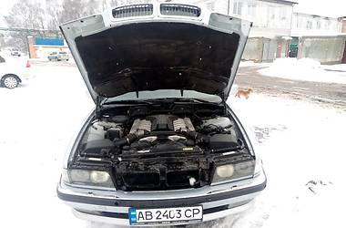 Седан BMW 7 Series 1996 в Виннице