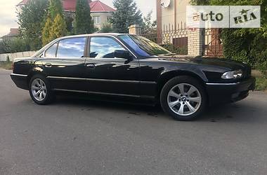 Седан BMW 7 Series 2000 в Виннице