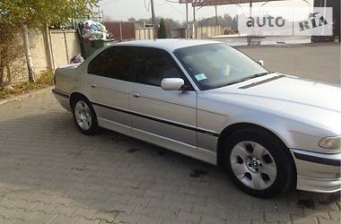 Седан BMW 7 Series 2000 в Черновцах