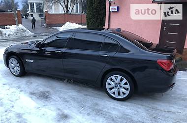 Седан BMW 7 Series 2011 в Мукачево