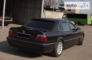 Седан BMW 7 Series 2001 в Каменском