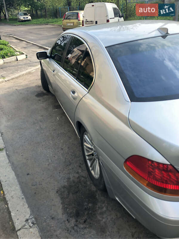 Седан BMW 7 Series 2002 в Львові