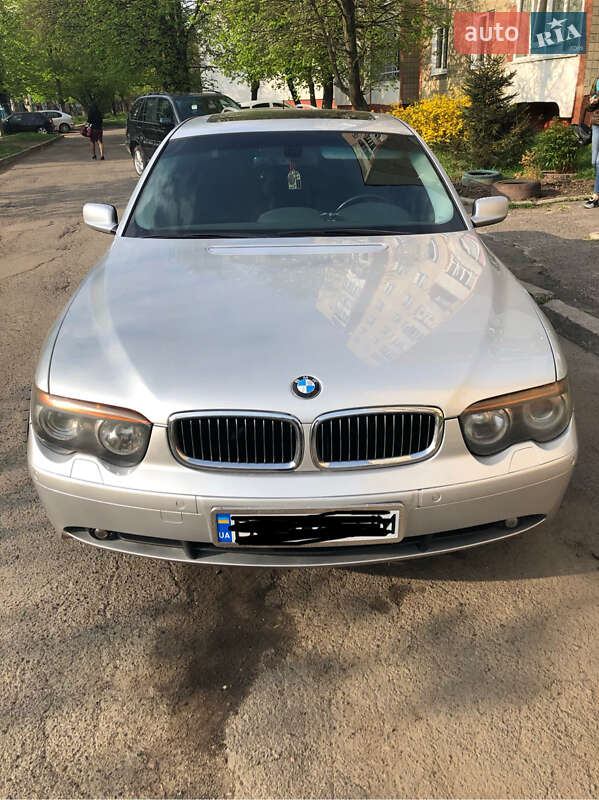 Седан BMW 7 Series 2002 в Львові