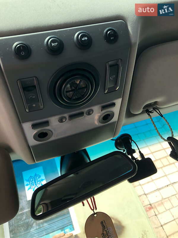 Седан BMW 7 Series 2002 в Львові