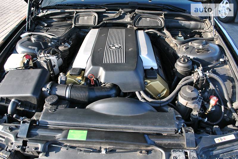 Седан BMW 7 Series 2001 в Староконстантинове