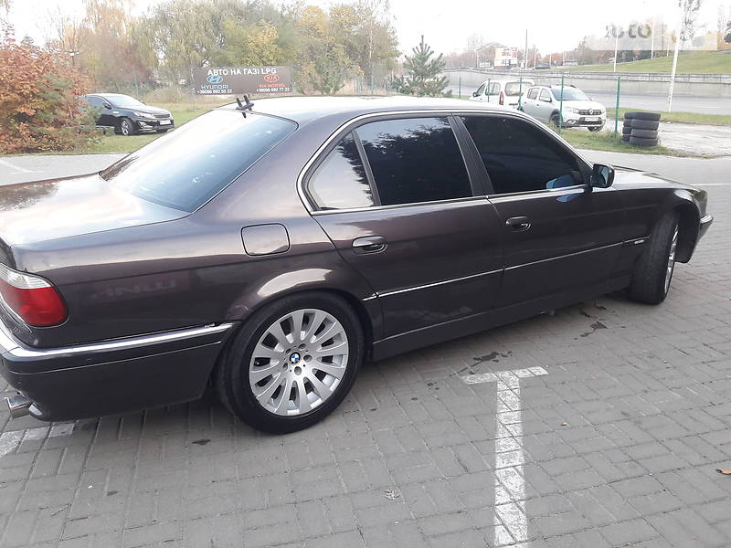 Седан BMW 7 Series 1997 в Львові