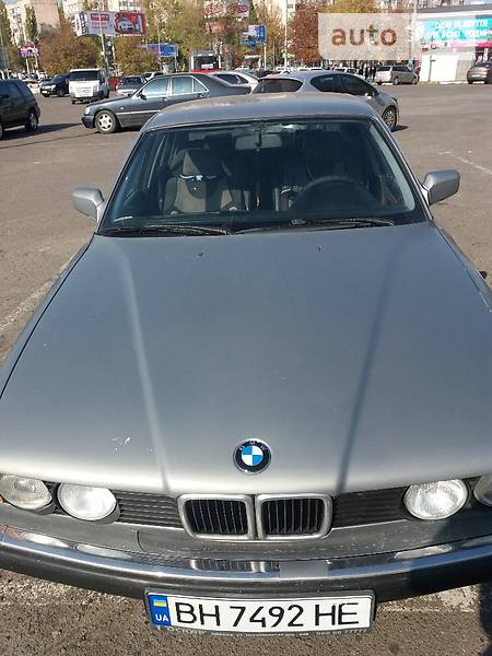 Седан BMW 7 Series 1990 в Одессе