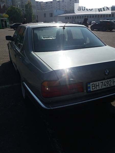 Седан BMW 7 Series 1990 в Одессе