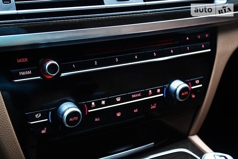 Седан BMW 7 Series 2013 в Одесі