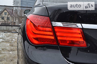Седан BMW 7 Series 2011 в 