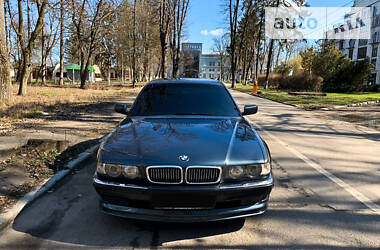 Седан BMW 7 Series 2001 в Чернівцях