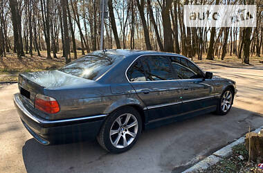 Седан BMW 7 Series 2001 в Чернівцях