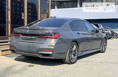 Седан BMW 7 Series 2019 в 