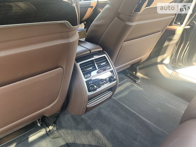 Седан BMW 7 Series 2019 в Києві фото 34 Седан BMW 7 Series 2019 в Києві