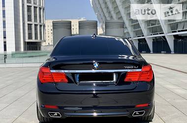 Седан BMW 7 Series 2011 в 