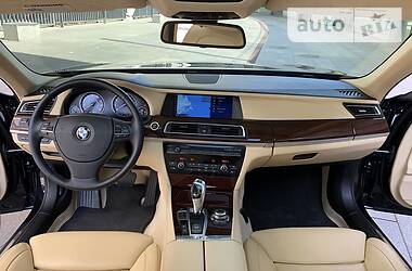 Седан BMW 7 Series 2011 в 