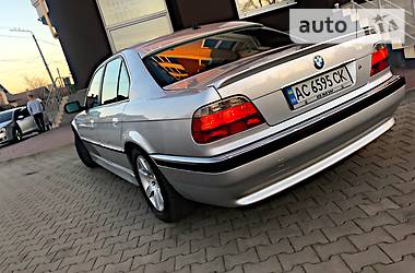 Седан BMW 7 Series 2001 в 