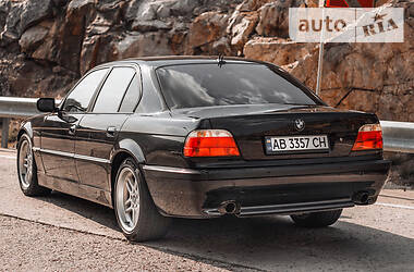 Седан BMW 7 Series 2000 в Одессе