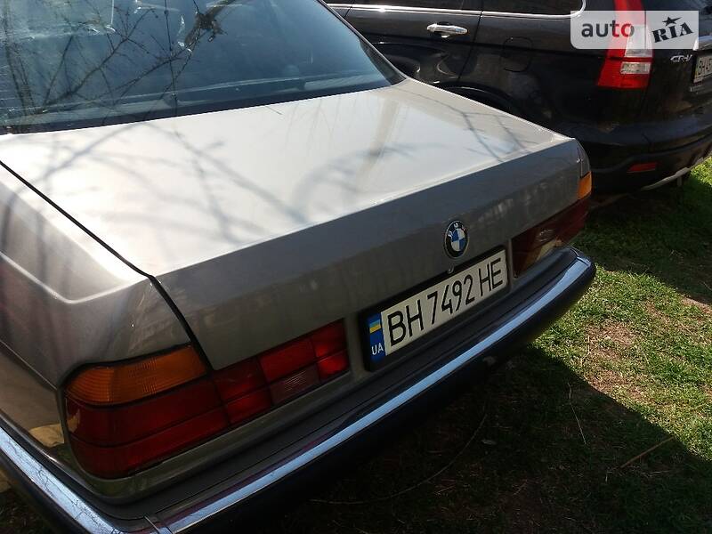 Седан BMW 7 Series 1990 в Одессе