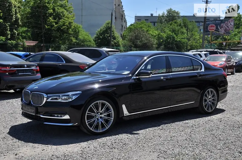 Седан BMW 7 Series 2017 в 