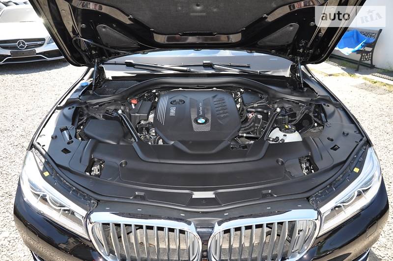 Седан BMW 7 Series 2017 в Одессе