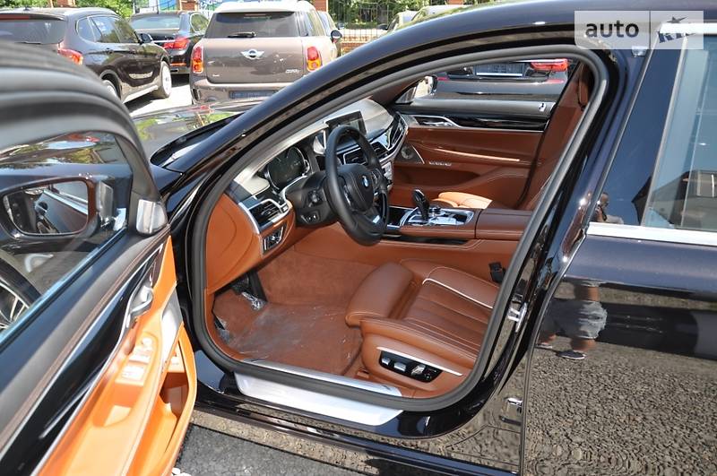 Седан BMW 7 Series 2017 в Одессе