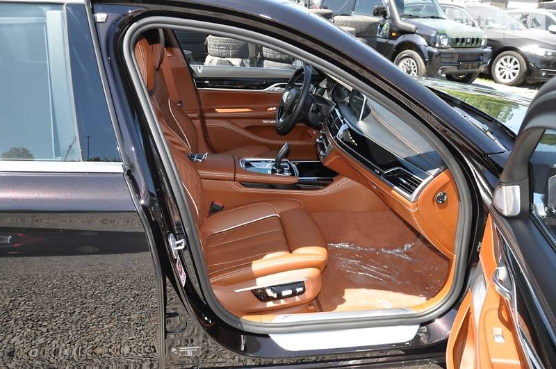 Седан BMW 7 Series 2017 в Одессе