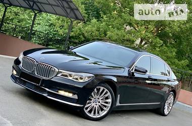 Седан BMW 7 Series 2015 в Киеве