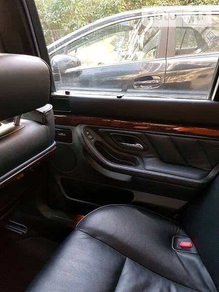 Седан BMW 7 Series 2001 в Киеве фото 23 Седан BMW 7 Series 2001 в Киеве