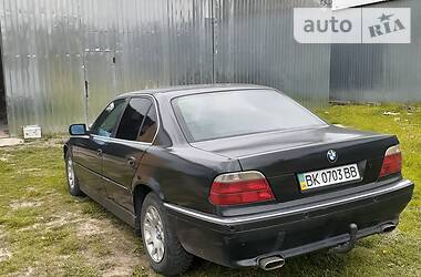 Седан BMW 7 Series 1994 в Березному