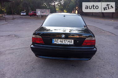 Седан BMW 7 Series 1995 в Днепре