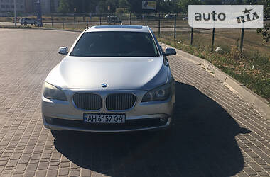 Седан BMW 7 Series 2011 в Вышгороде