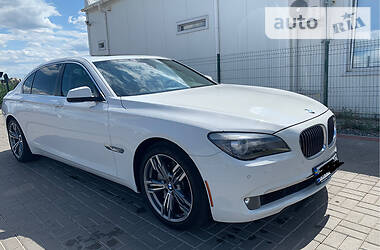 Седан BMW 7 Series 2011 в 