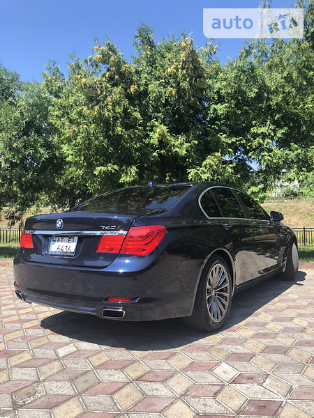 Седан BMW 7 Series 2011 в Івано-Франківську