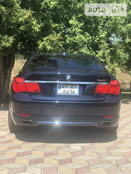 Седан BMW 7 Series 2011 в Івано-Франківську