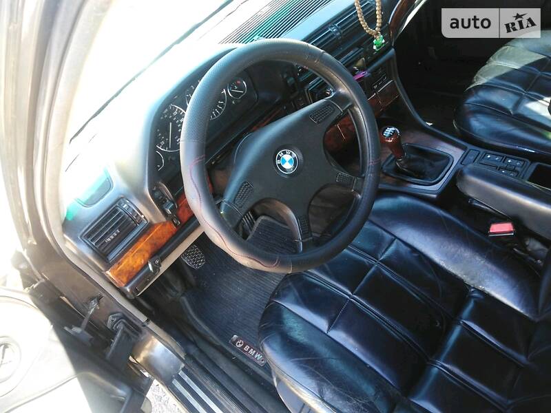 Седан BMW 7 Series 1987 в Одессе