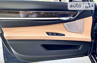 Седан BMW 7 Series 2014 в 