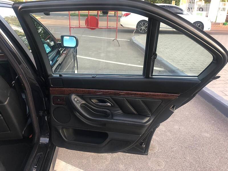 Седан BMW 7 Series 2001 в Киеве фото 56 Седан BMW 7 Series 2001 в Киеве