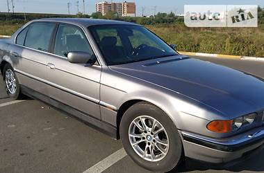 Седан BMW 7 Series 2000 в Ирпене